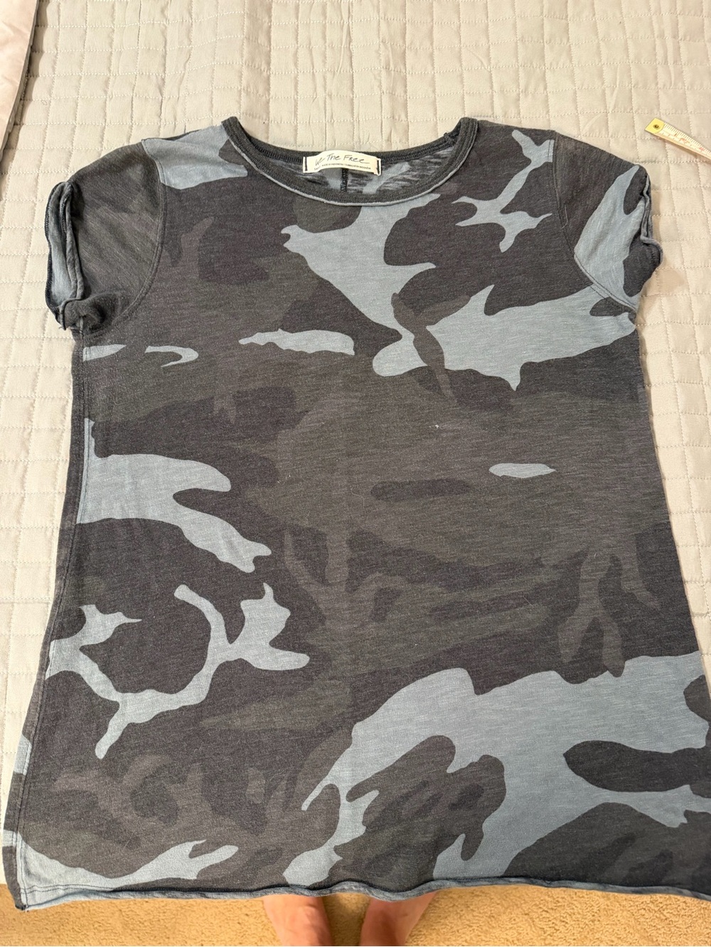 Free People Women's Short Sleeve Camo Tee — Gray/Black